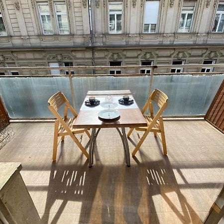Apartamento Parisi Flat Budapest Exterior foto